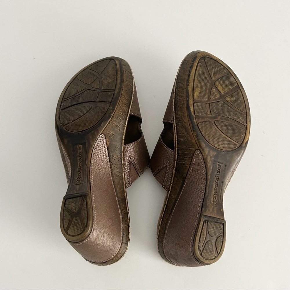 Naturalizer Metallic Brown Slide Sandals - Picture 6 of 6